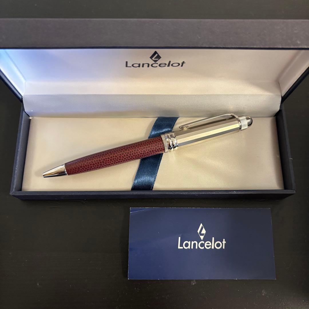 ぺんてる ランスロット Lancelot 8シリーズ ボールペン ワインレッド軸