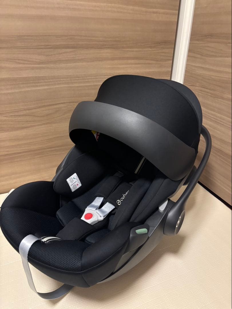美品 サイベックス クラウドG アイサイズ ブラック ’24年 ベビーシート
