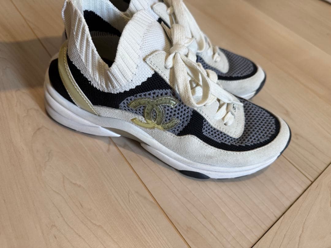 CHANELスニーカー