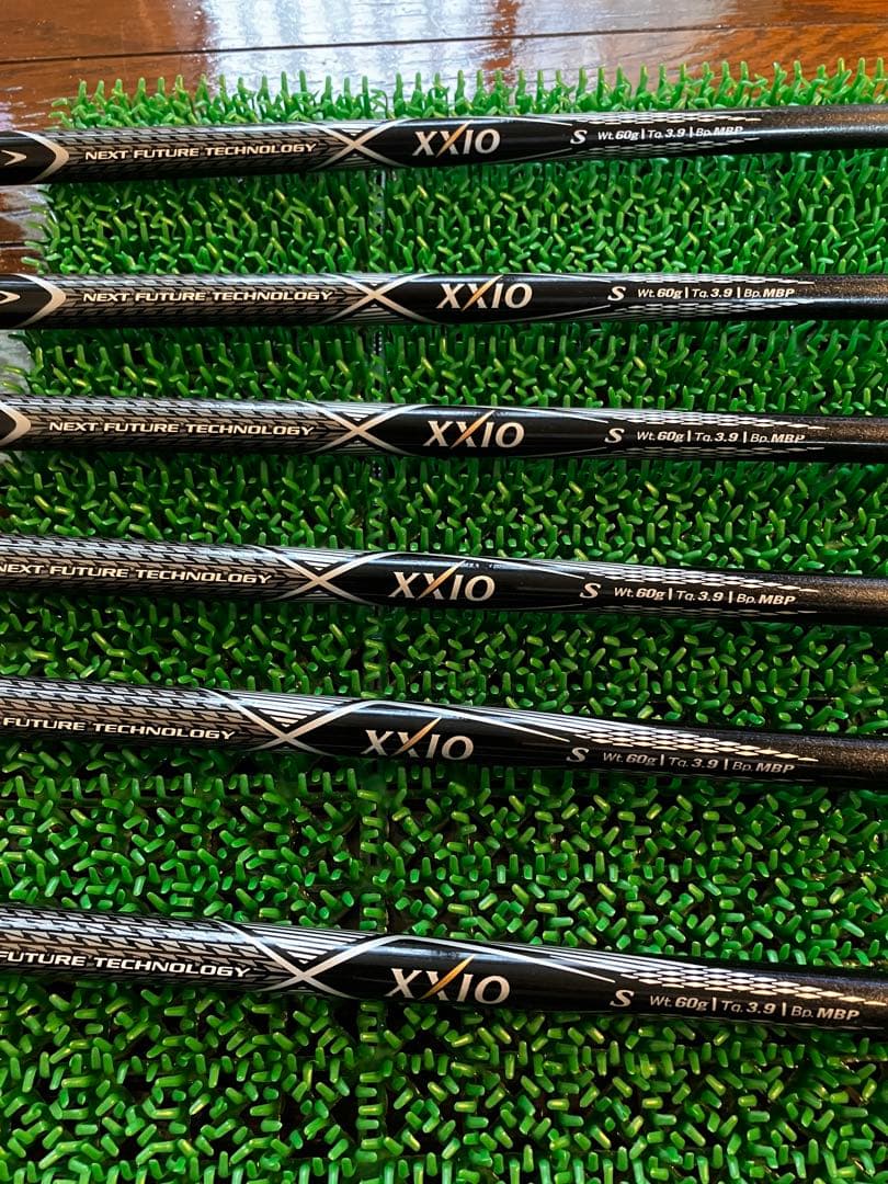 ゼクシオセブンアイアン６本セット