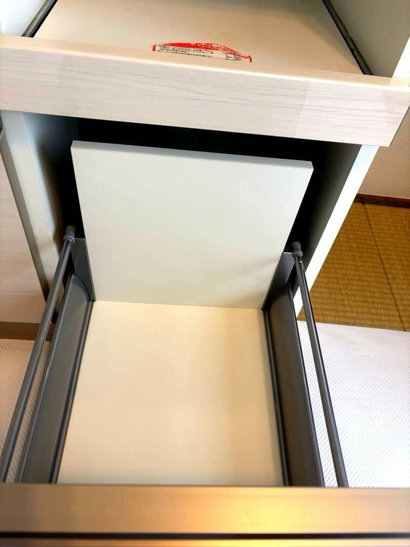 綾野製作所　キッチンボード　食器棚　 ナターシャです