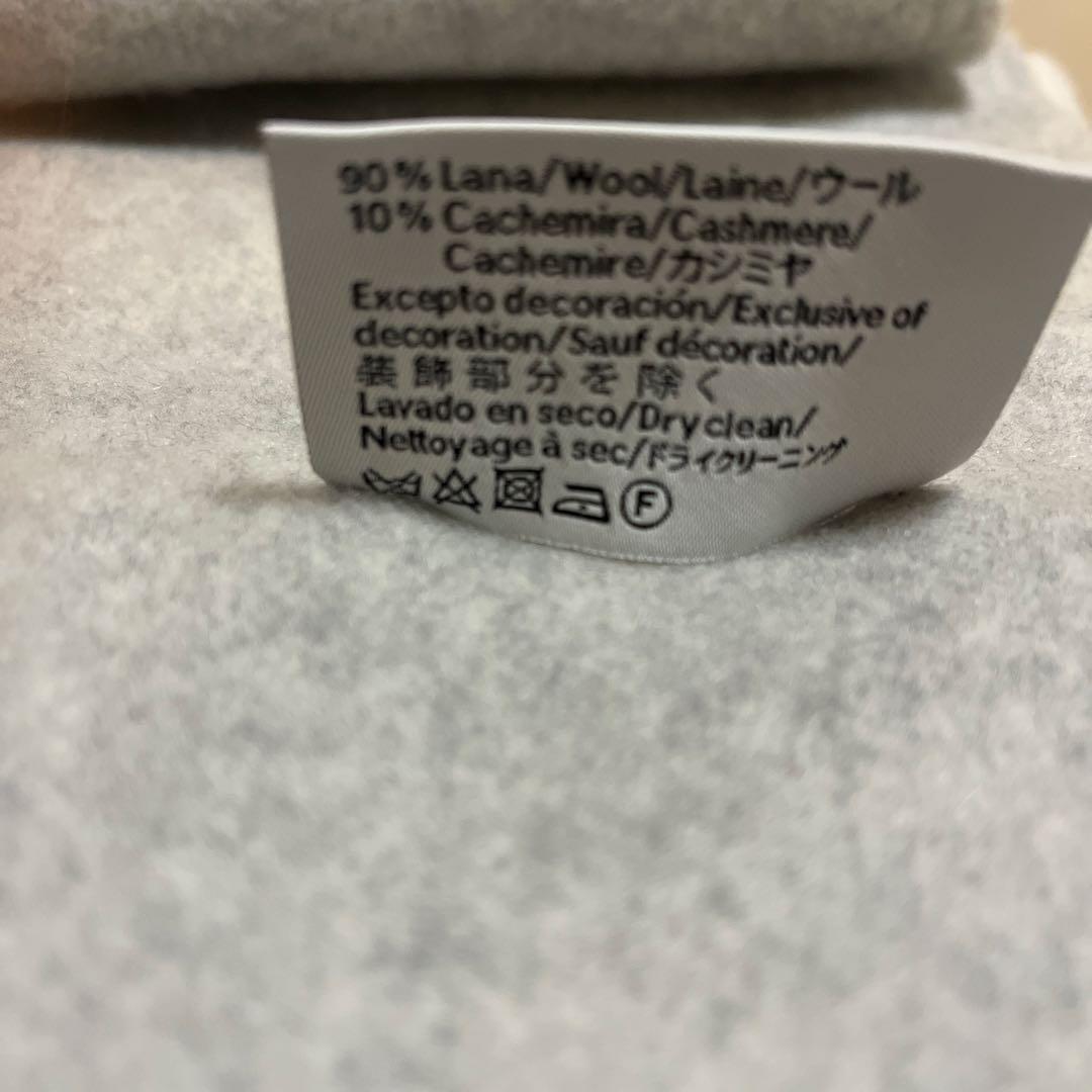 LOEWE グレー マフラー