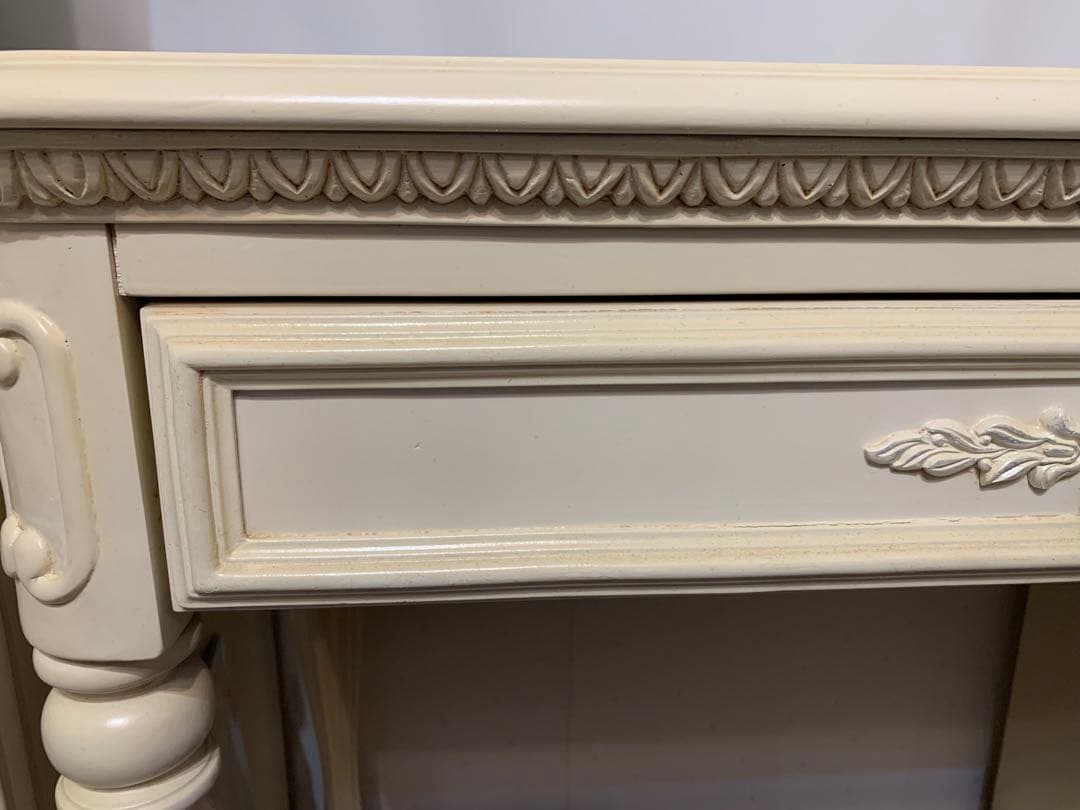 ジェシカ マクリントック 白　家具　デスク　机　輸入アンティーク ホワイト