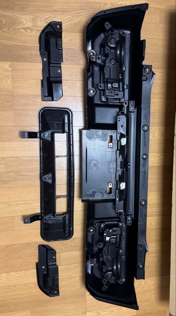 【直接引取歓迎】スズキ ジムニー JB64 純正リアバンパー（新車外し)