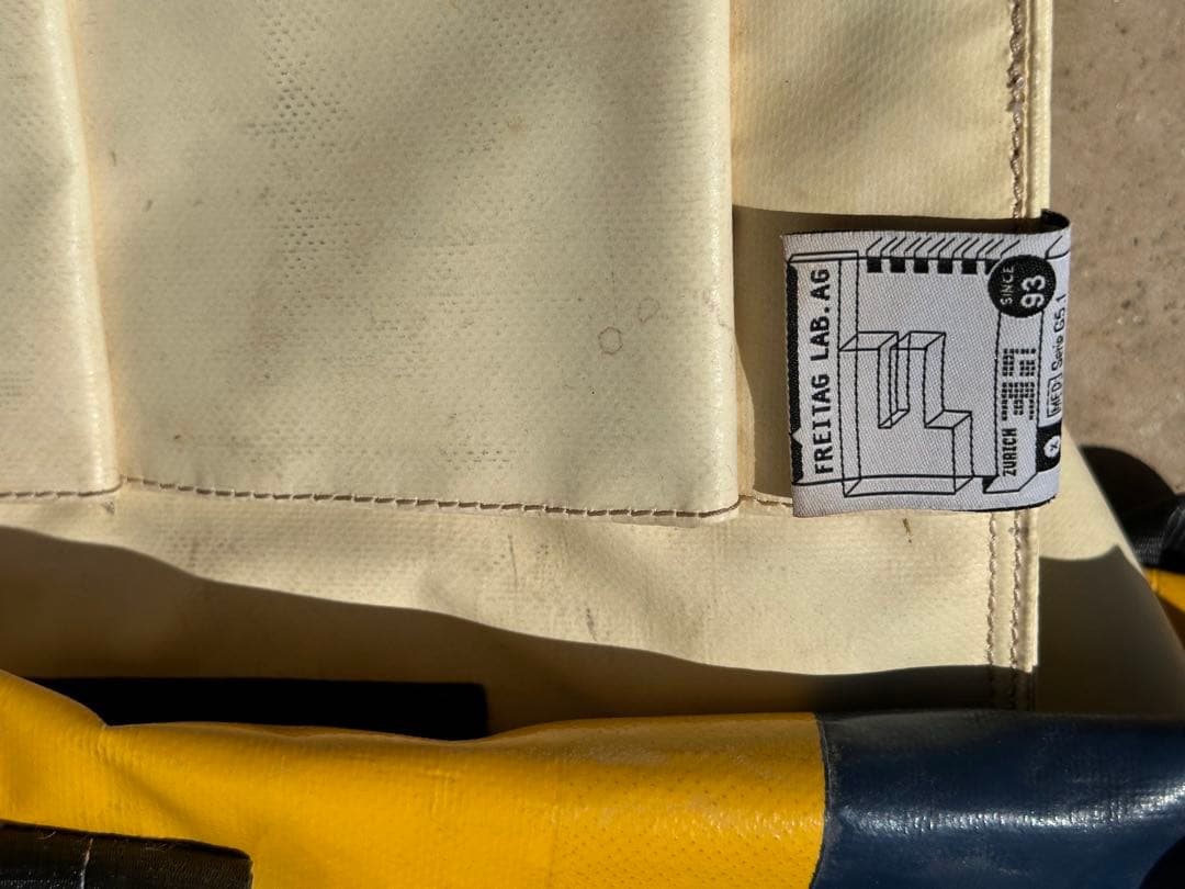 FREITAG LEO F76 イエロー/ブルー