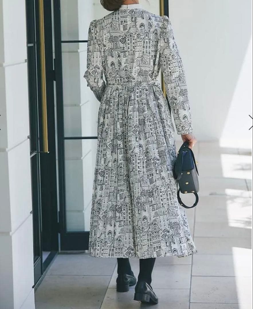 ブラックフライデー期間限定値下げ　セブンテン タウンプリントワンピース