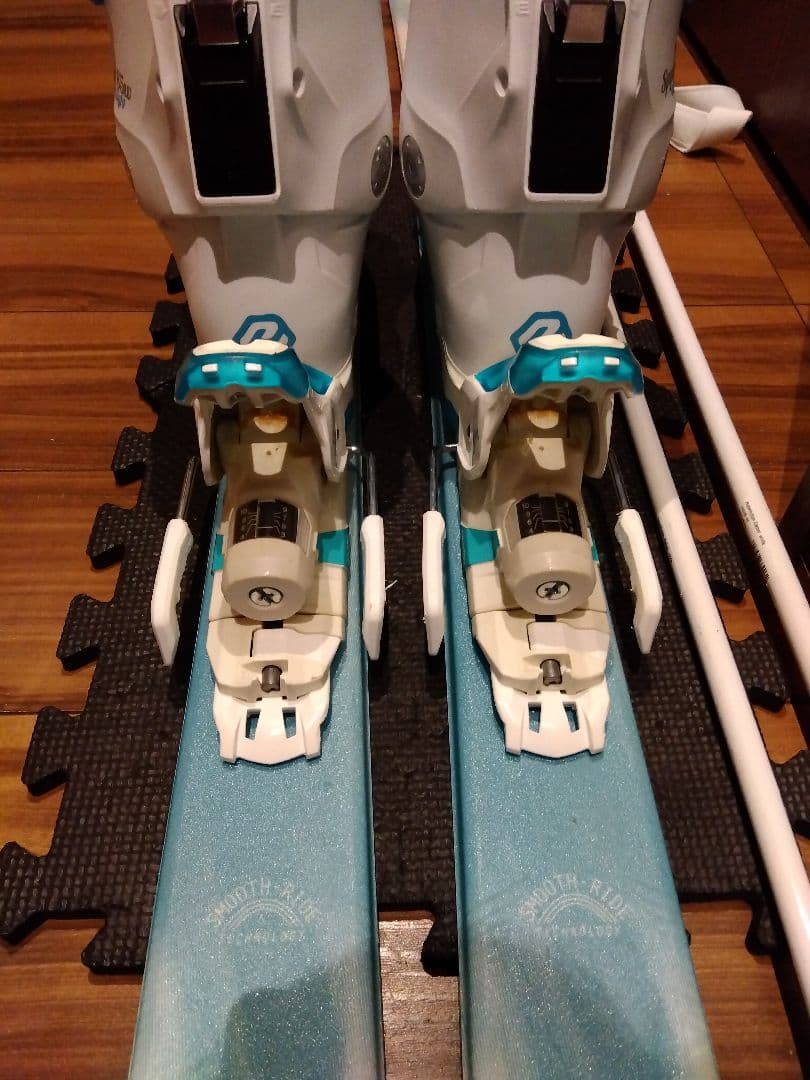 超美品【ハイエンド】SALOMON レディース スキーセット メンテ・WAX済✔
