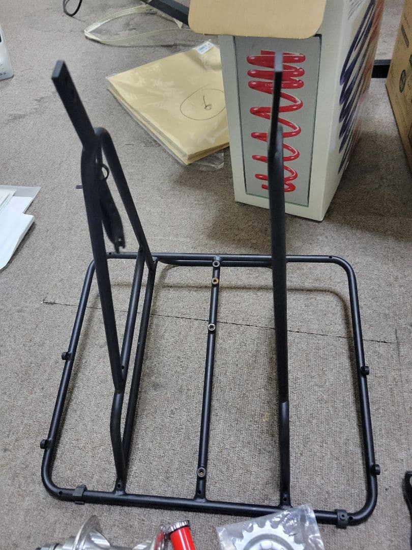 車輪掛け、ハンドルグリップ、自転車持運びカバー、ツェーン