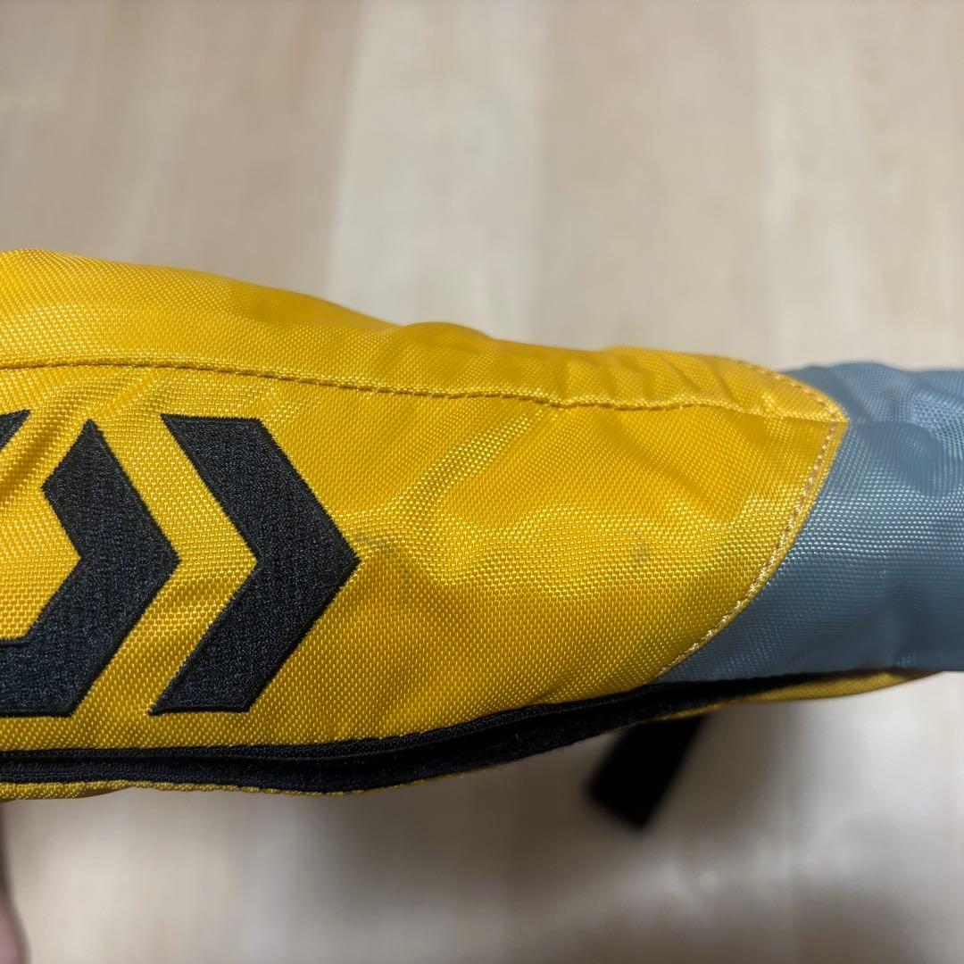 ダイワ DF-2709 インフレータブルライフジャケット マスタード