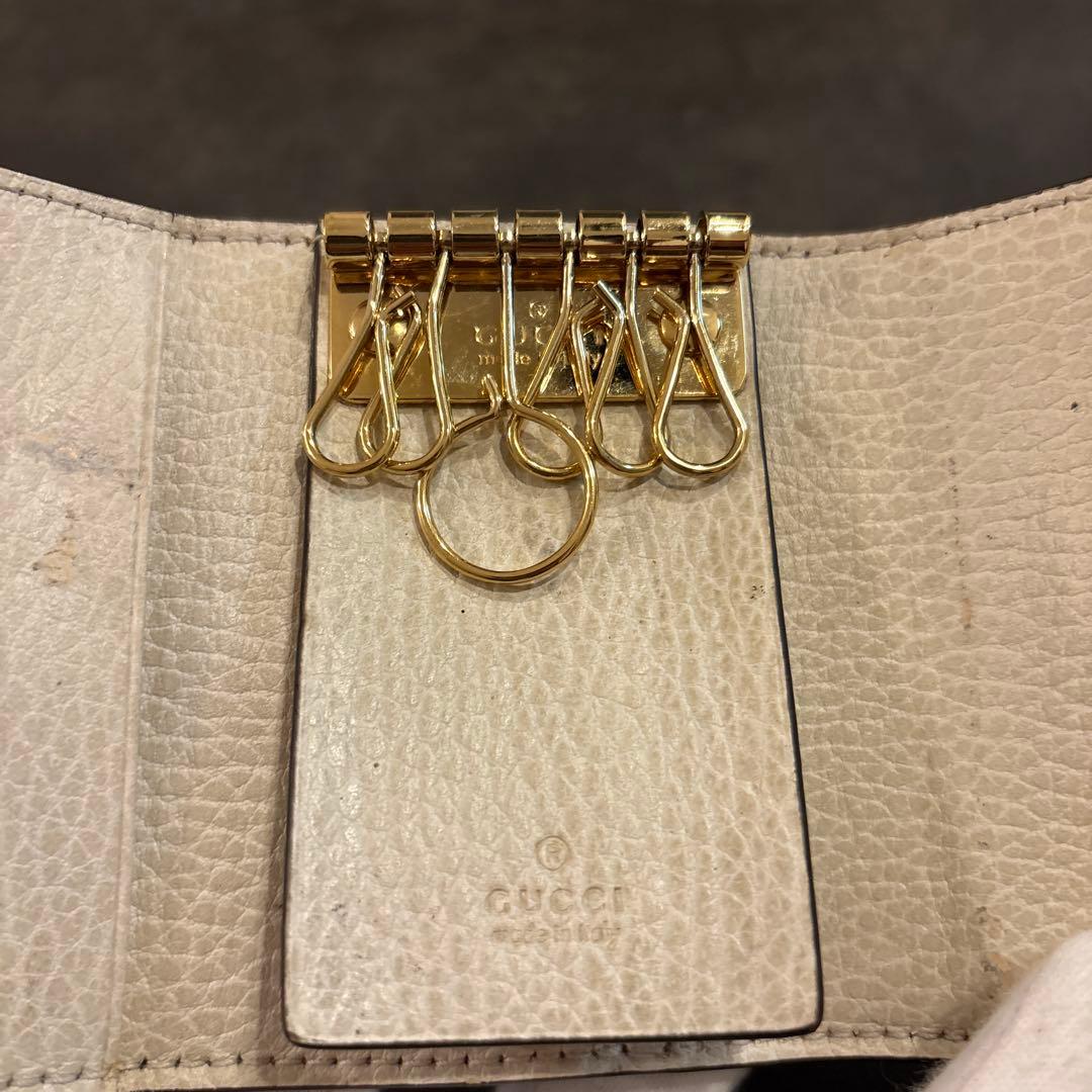 【美品】GUCCI グッチ キーケース GG マーモント ホワイト