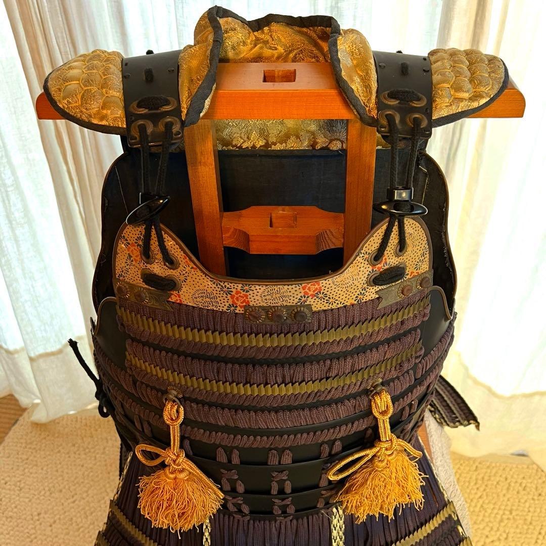 希少！【新品同様•美品】日本甲冑 等身大 ◎黒胴鎧◎ 【掛紫糸威 当世具足】