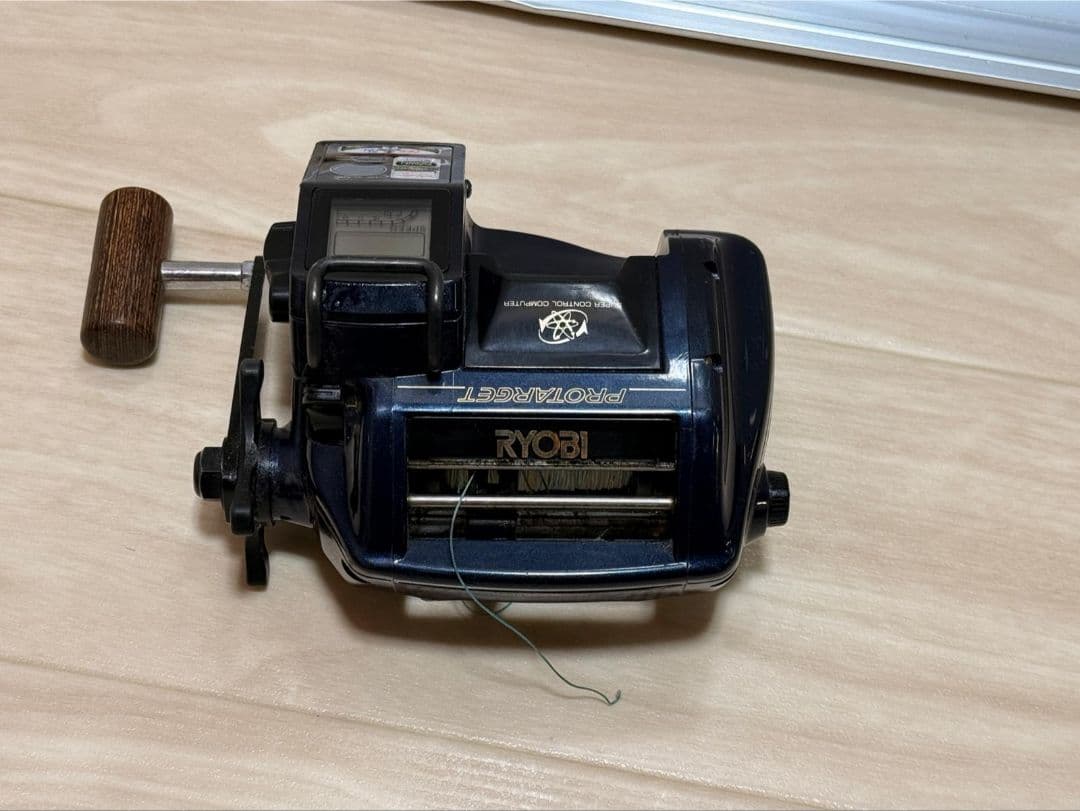 RYOBI PROTARGET 電動リール ネイビー AD80