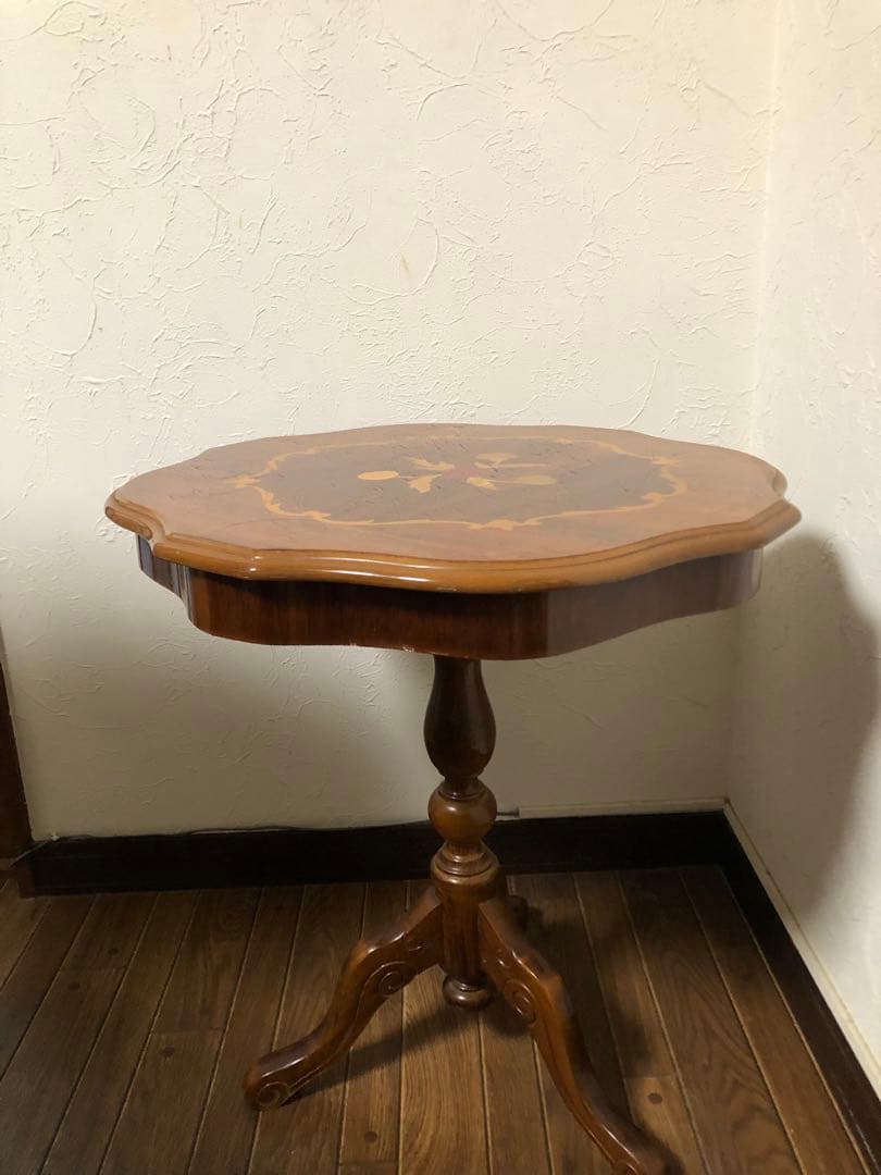 M*h様 ヨーロピアン　カフェテーブル