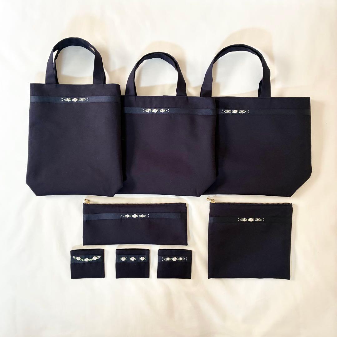 こん様　手刺繍　ちり紙入れ　折り紙ケース　サブバッグ　上履き入れ　お受験 1/2