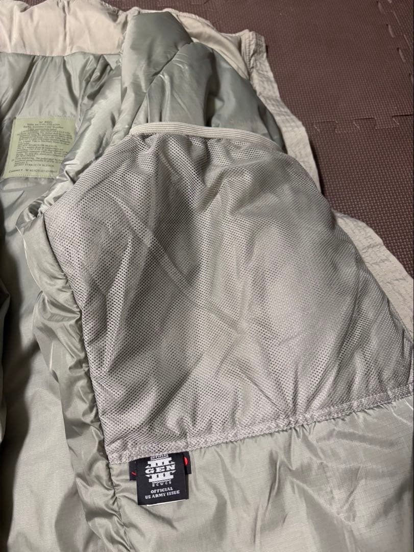 【希少美品】ECWCS Gen3 Level7 M REGワイルドシングス社製