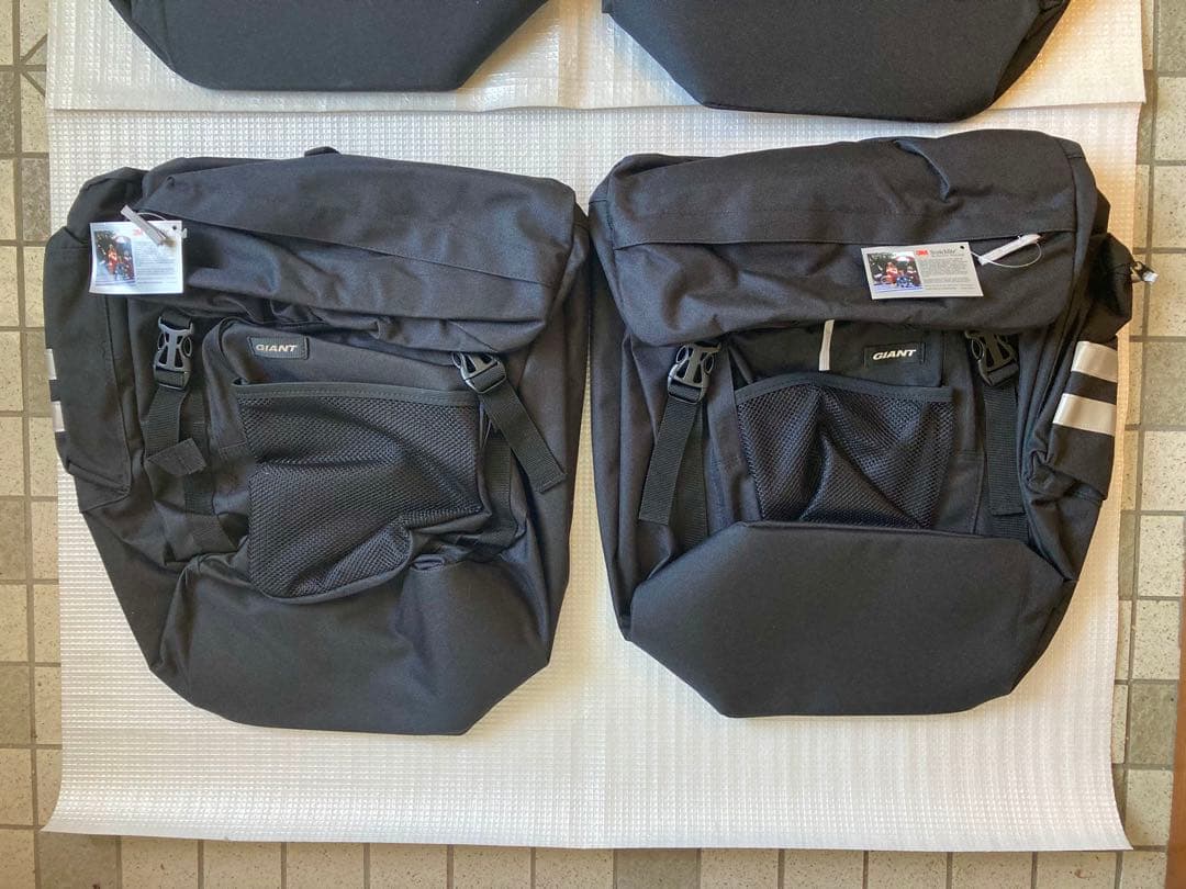 新品ジャイアント純正パニアバッグ