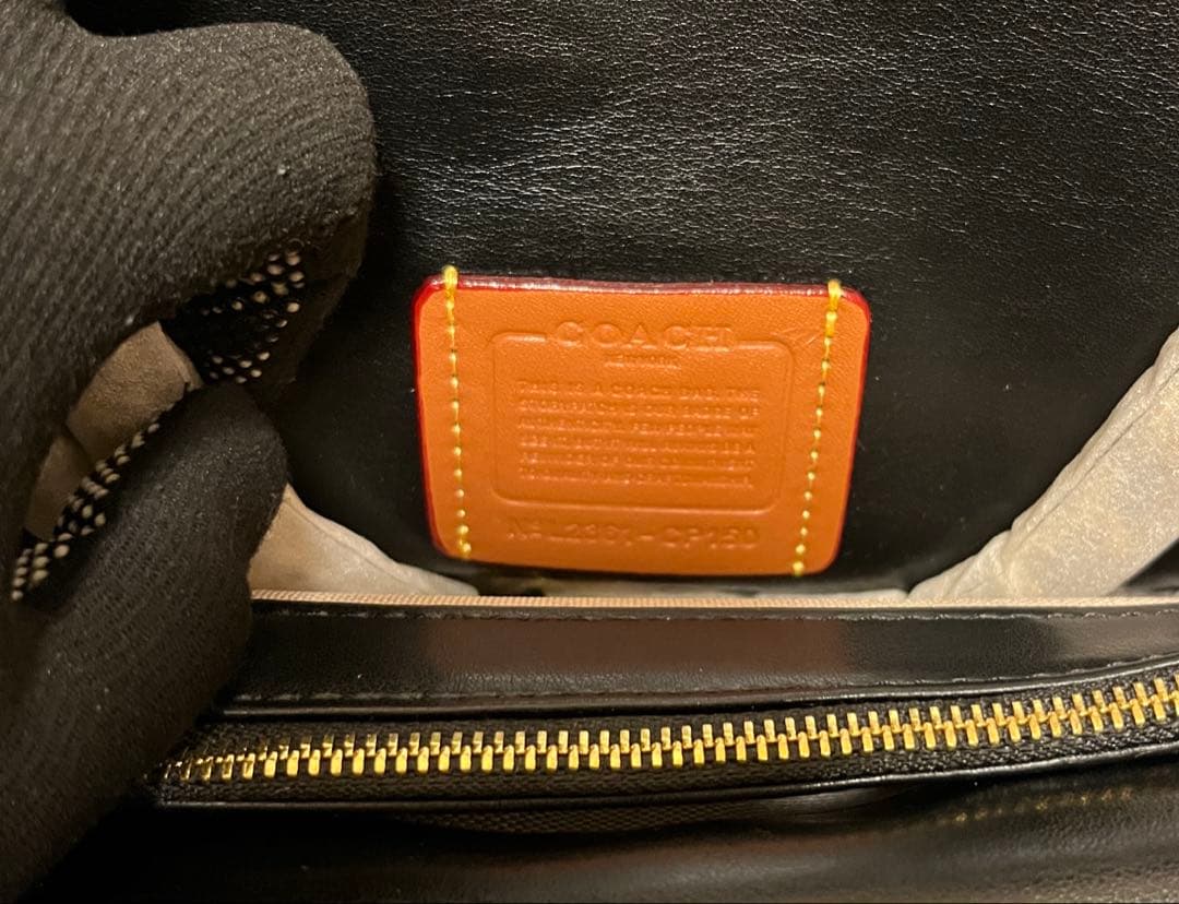 【新品未使用】COACH タビー ショルダー バッグ 26キルティング ゴールド