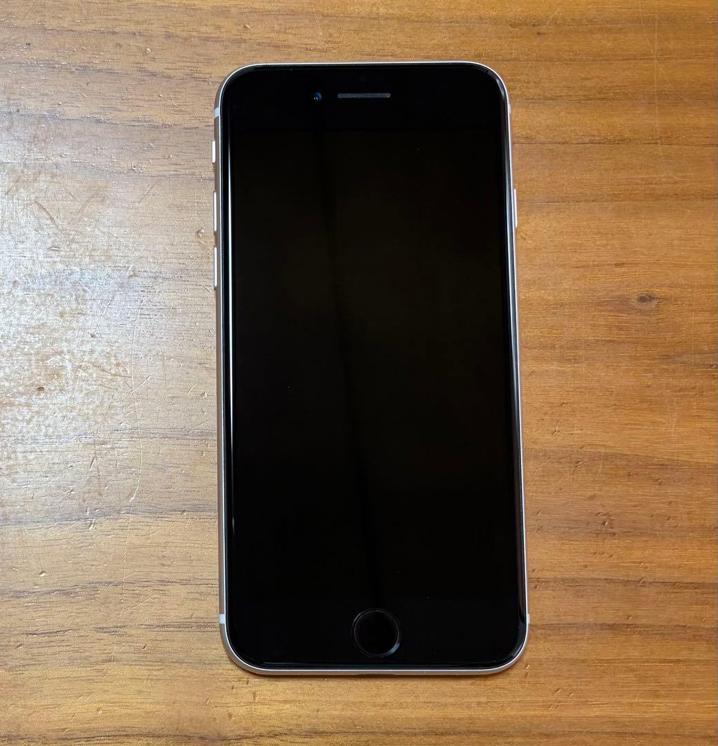 iPhone SE（第3世代）128GB スターライト SIMフリー