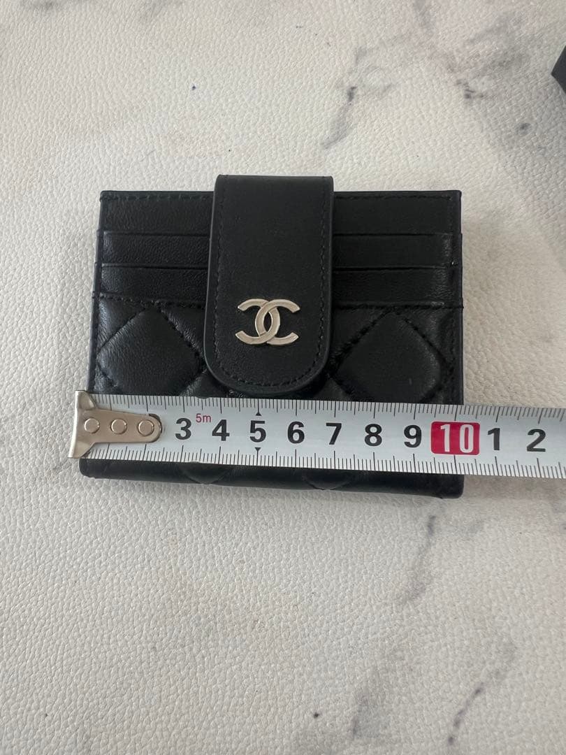 CHANEL レザーブラック 二つ折り財布