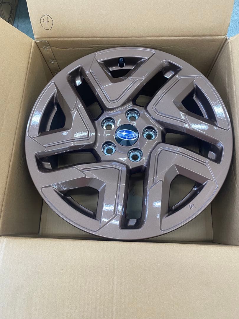 【SL型フォレスター新車外し】ブロンズ18インチ純正ホイール　4本目
