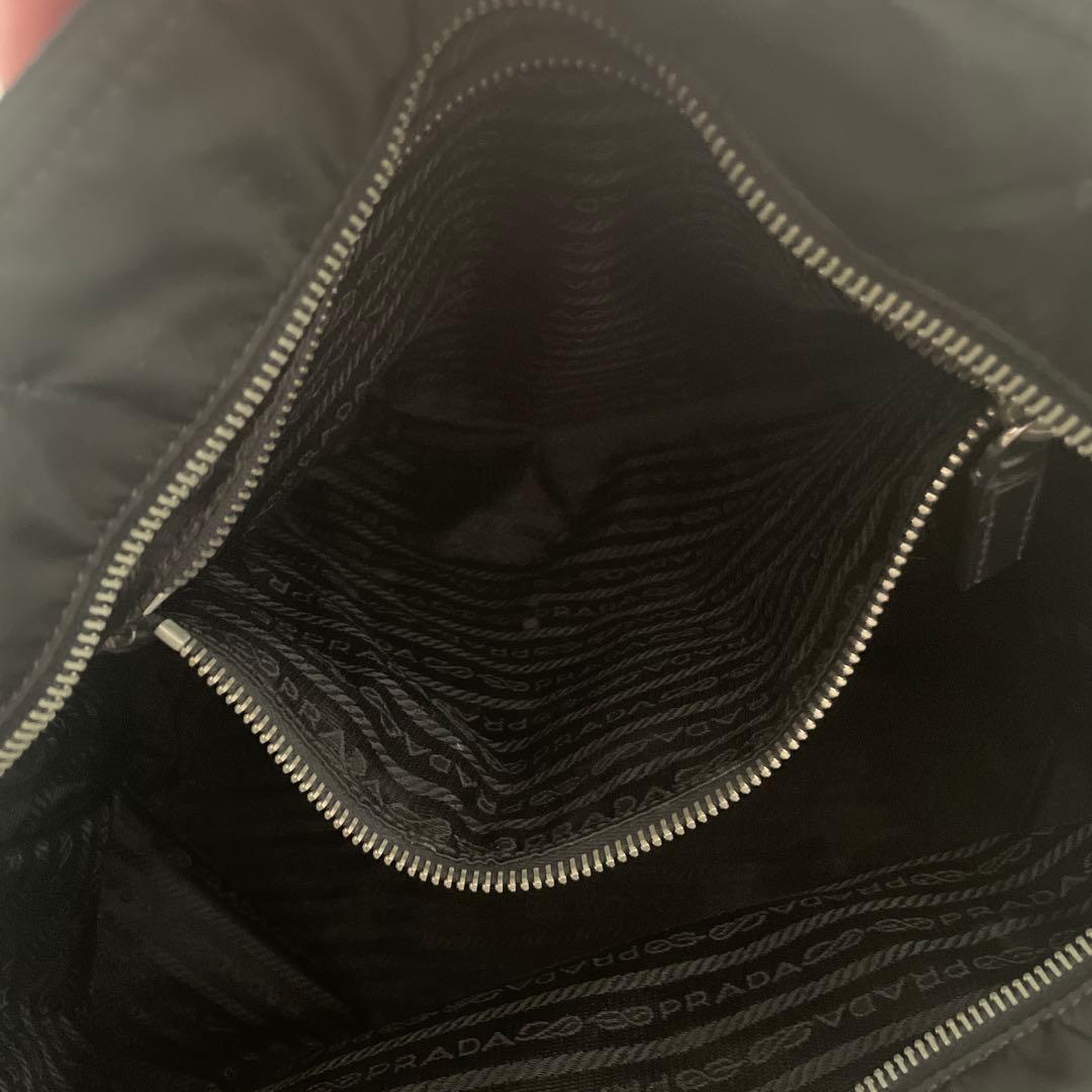 PRADA ブラック ビジネスバッグ