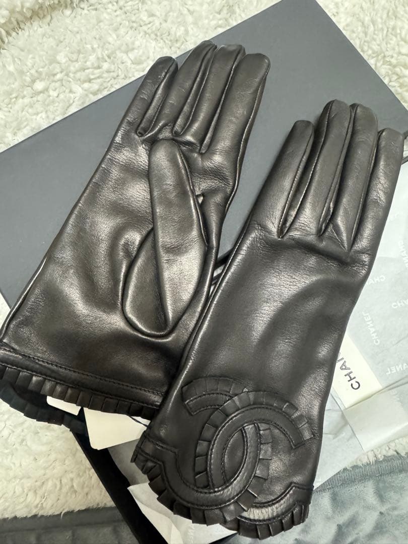 CHANEL 黒 レザー　手袋　グローブ　新品　未使用　19cm