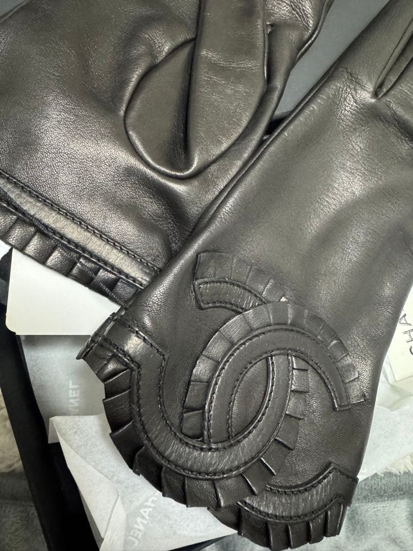 CHANEL 黒 レザー　手袋　グローブ　新品　未使用　19cm