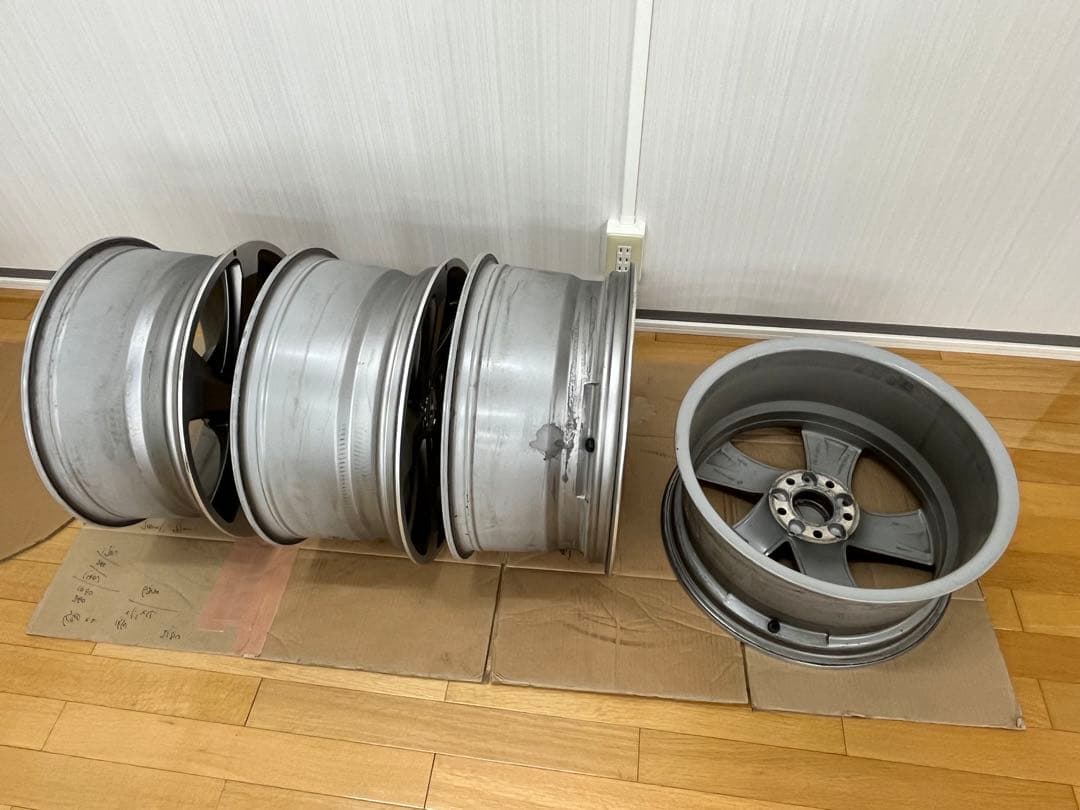 112-5穴 8.5J×18 ドイツ製ホイール