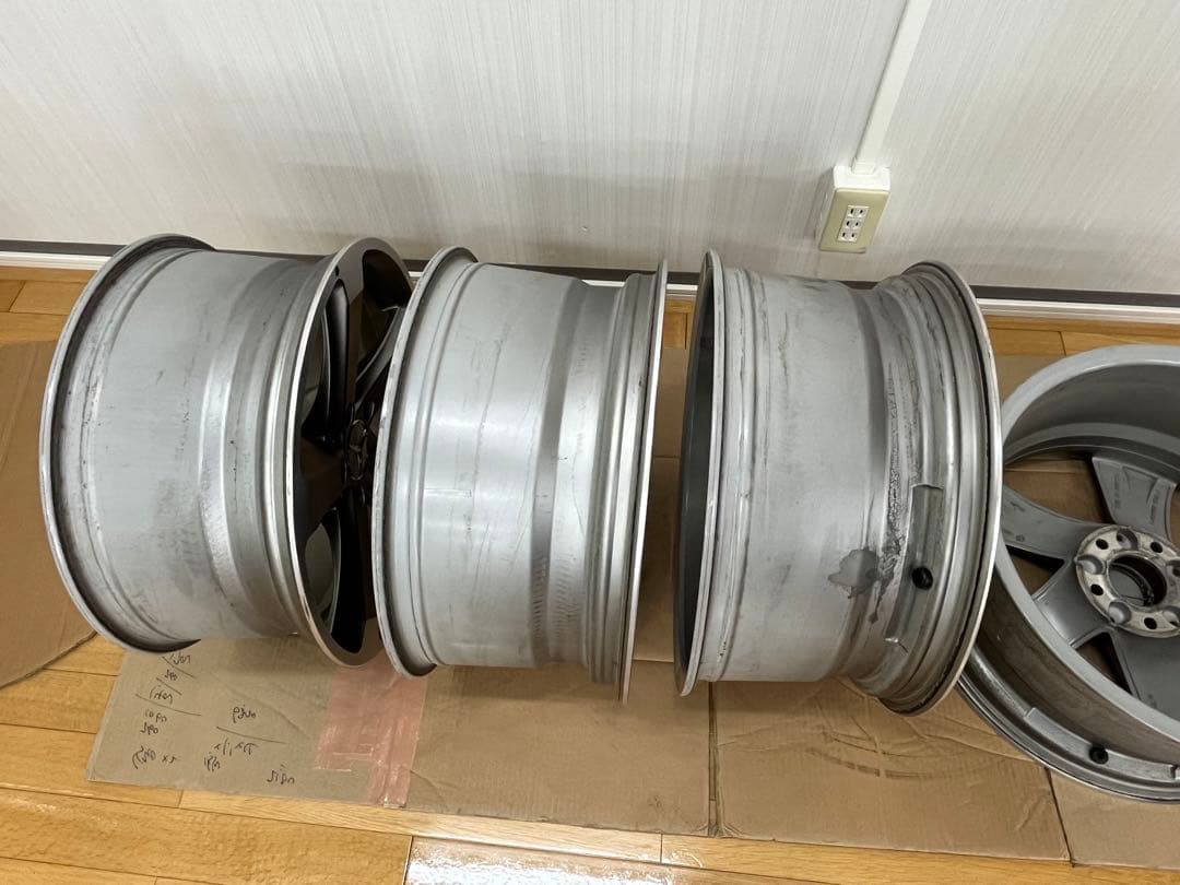 112-5穴 8.5J×18 ドイツ製ホイール