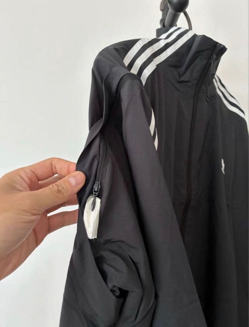 新品M Adidas シーズン2 トラックトップ JM9251