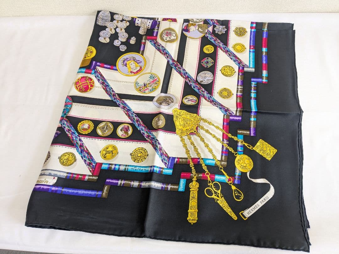 エルメス スカーフ カレ90 Pelile main お針子さん