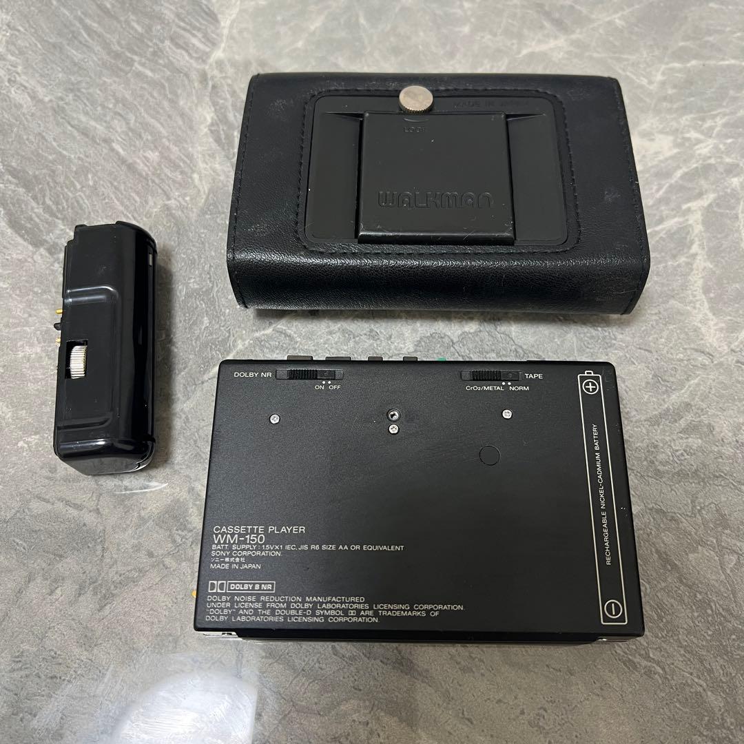 SONY カセットウォークマン WALKMAN WM-150 外観カバー付き