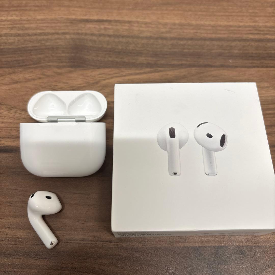 【右耳なし】AirPods4 ノイズキャンセリングなし本体 充電ケース付き