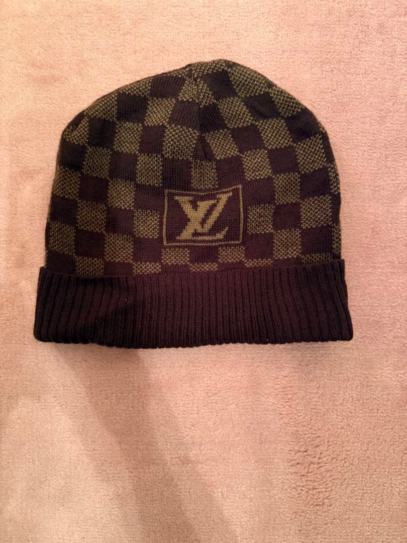 専用　新品、未使用品　ルイ・ヴィトンノベルティーマフラー、帽子セット