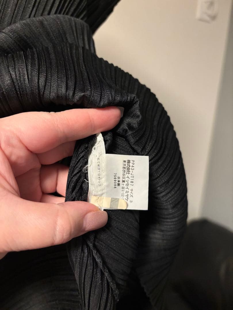 pleatsplease 変形　プリーツ　トップス