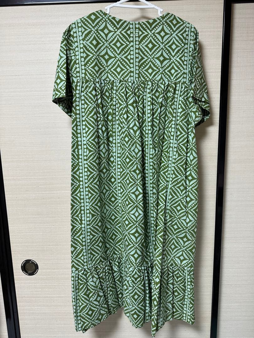 ノアノア NOANOA 緑色 ワンピース 半袖