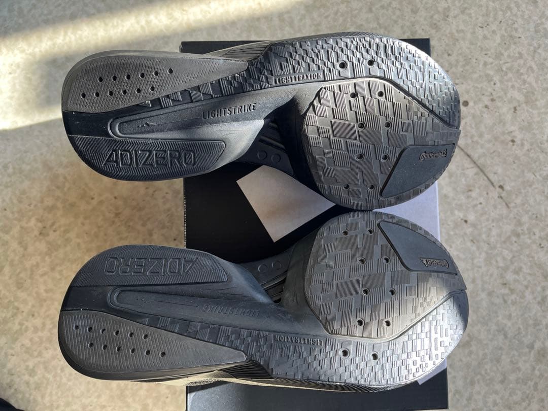 【極美品】アディダス アディゼロボストン13 25.5cm ブラック