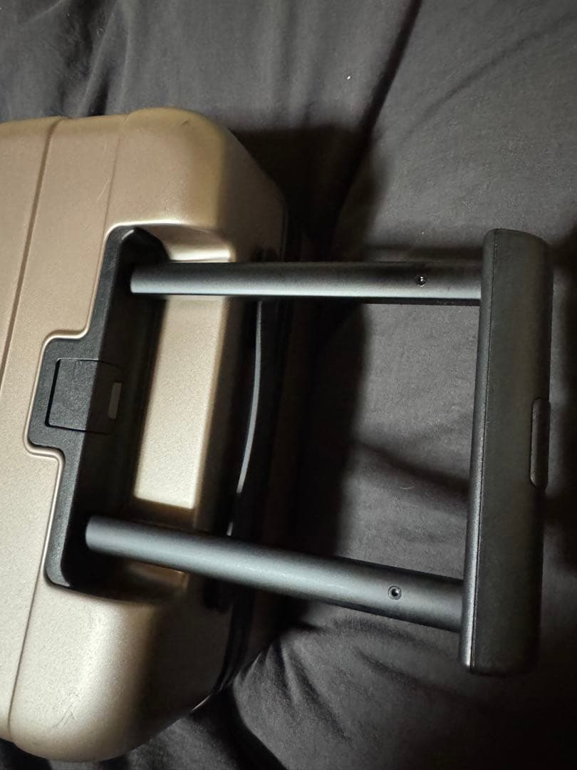 【廃盤】無印良品 バーを自由に調節できるハードキャリーケース36L