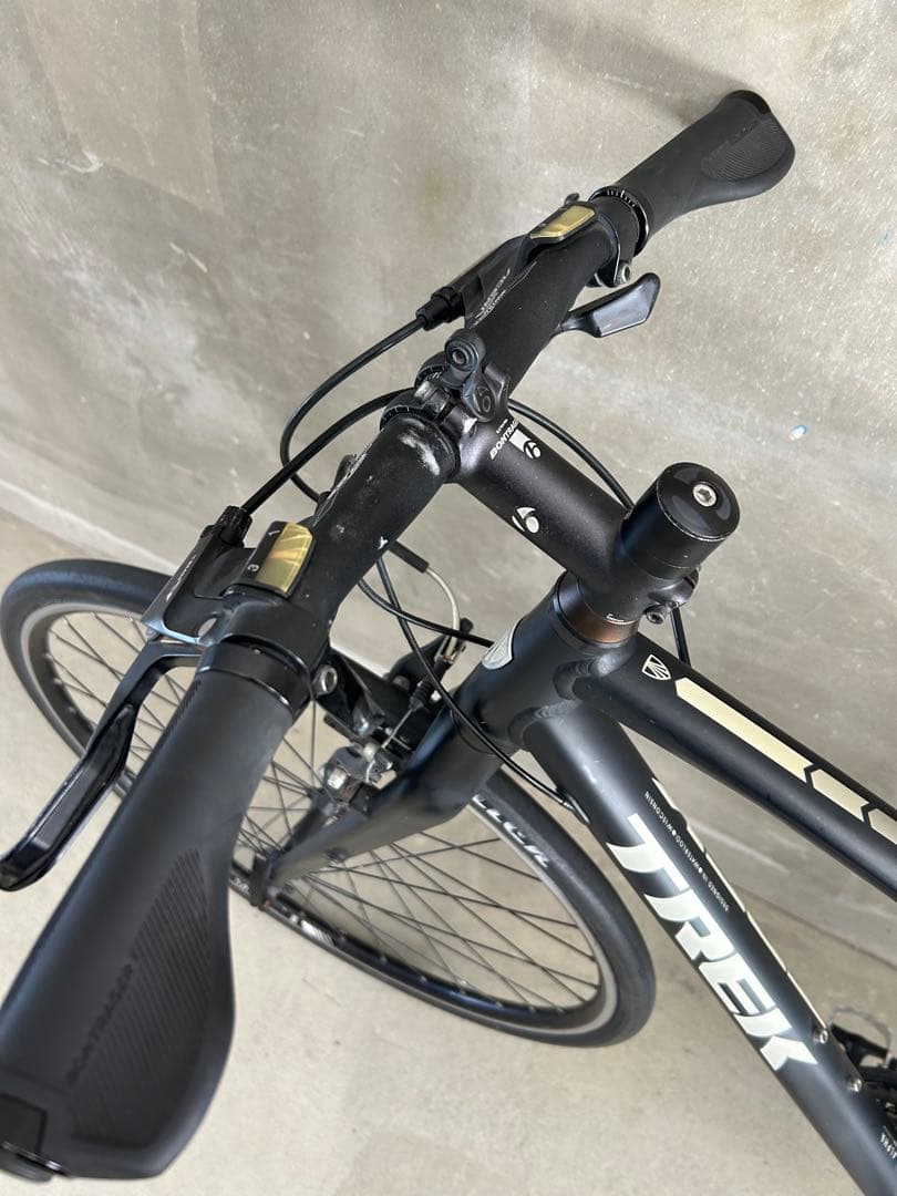 クロスバイク 7.4FX ブラック サイズ17.5