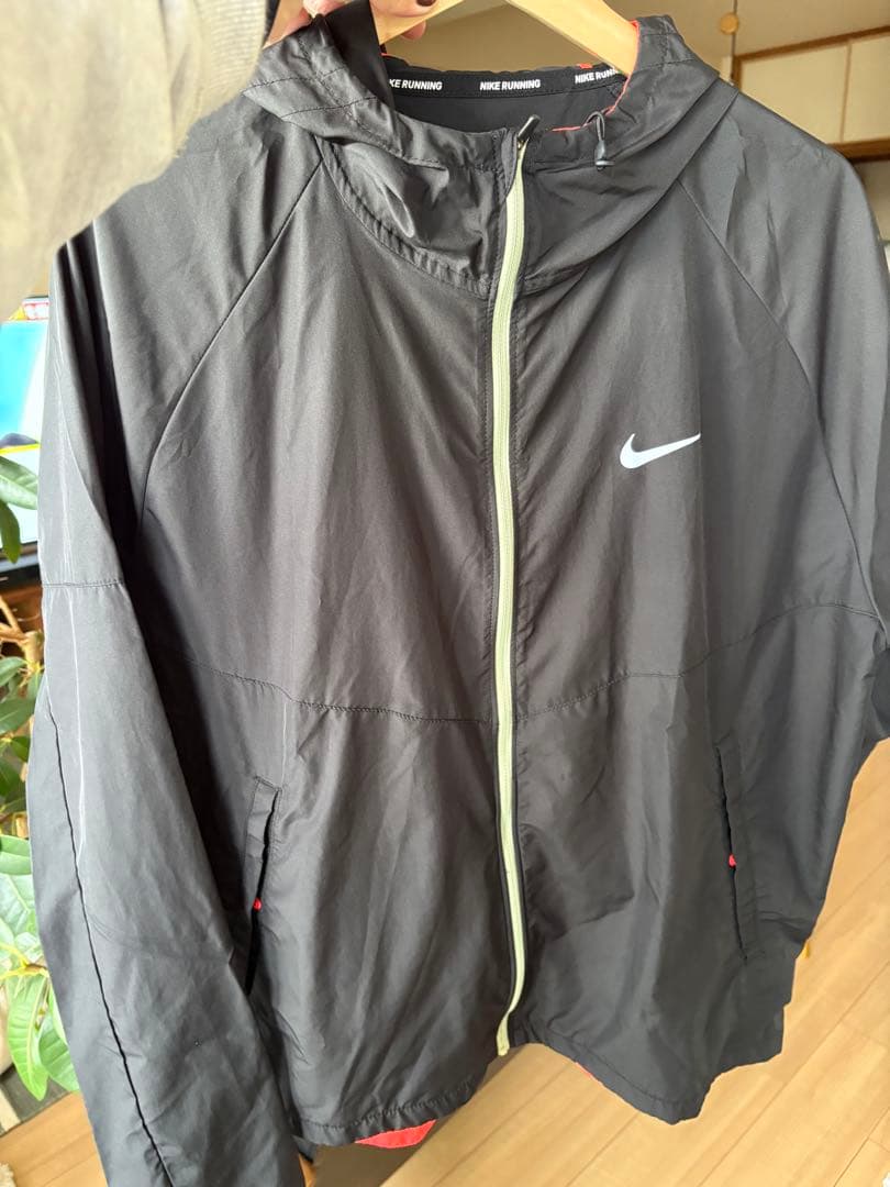 Nike XL ブラック ウィンドブレーカー