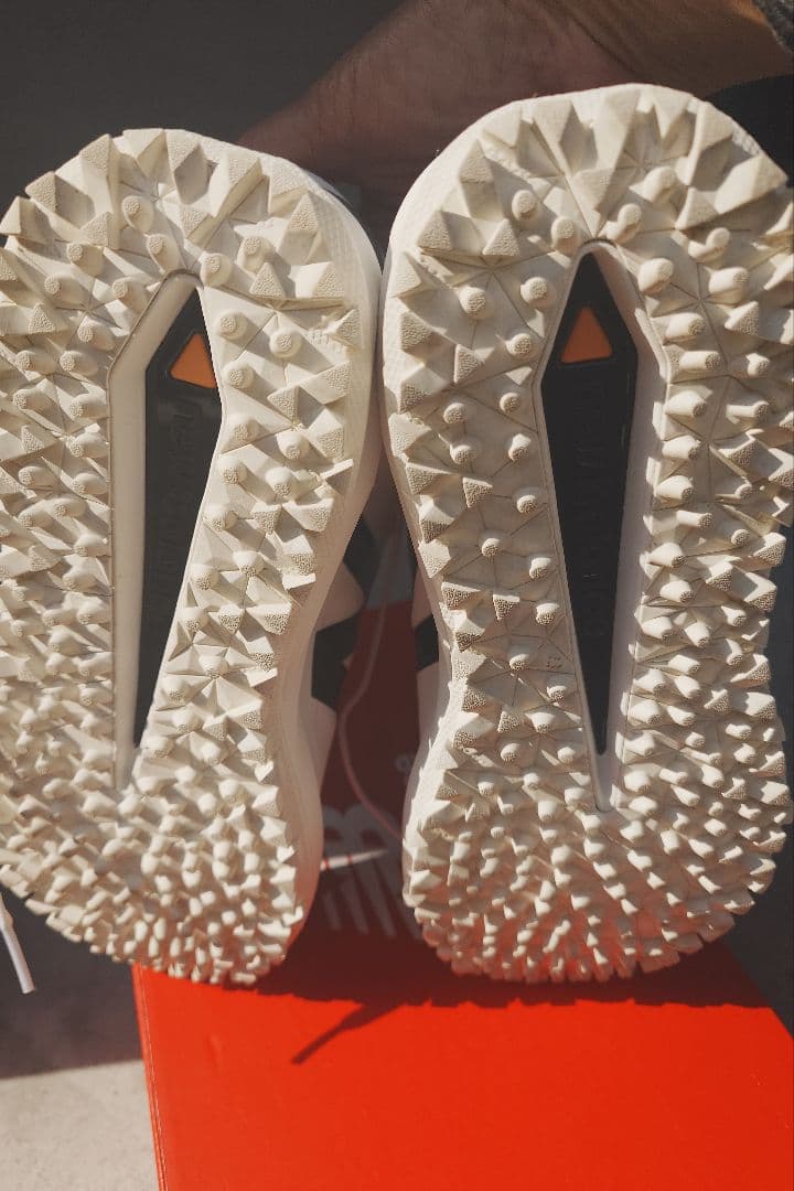 未着用New Balance FuelCell ゴルフシューズ24センチ