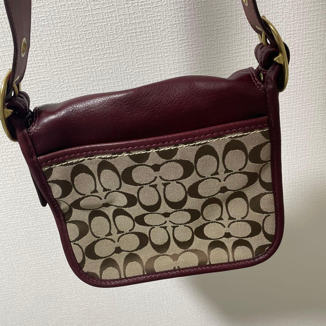 コーチ　ソーホー ショルダーバッグ　シグネチャー柄　バーガンディレザー