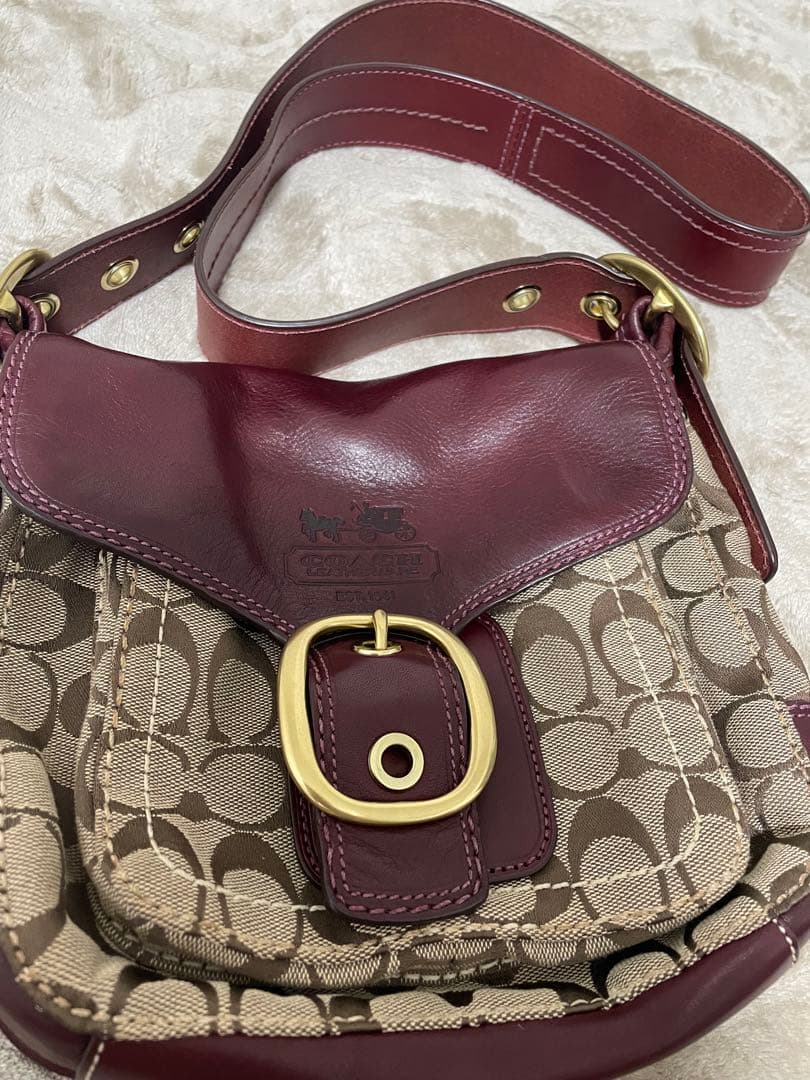 コーチ　ソーホー ショルダーバッグ　シグネチャー柄　バーガンディレザー