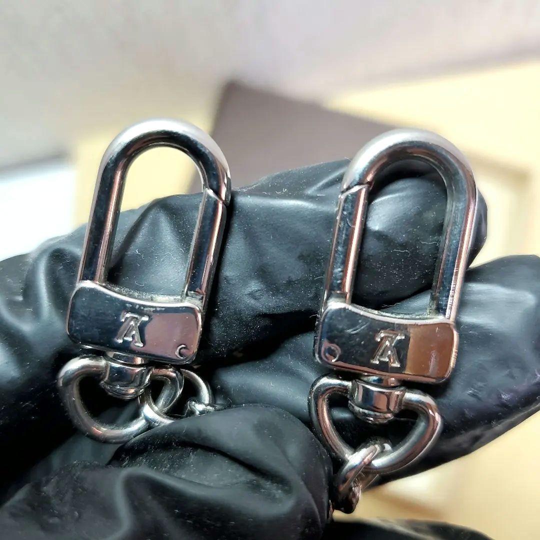 本日限定価格　ルイヴィトン　ウォレットチェーン　シルバー 　ネックレス　チャーム