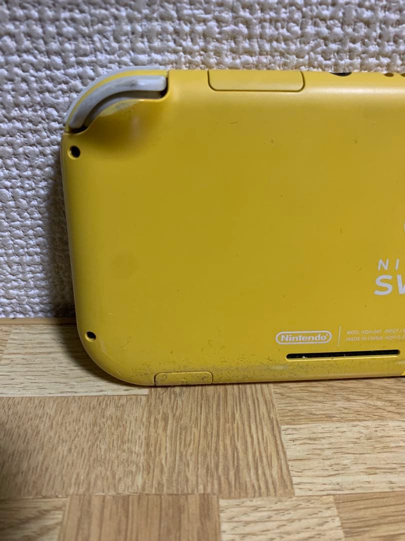 【ジャンク品】Nintendo Switch Lite イエロー　⭐︎