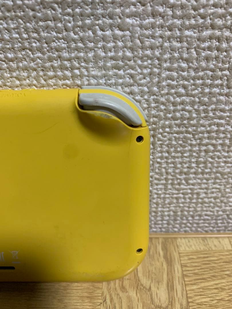 【ジャンク品】Nintendo Switch Lite イエロー　⭐︎