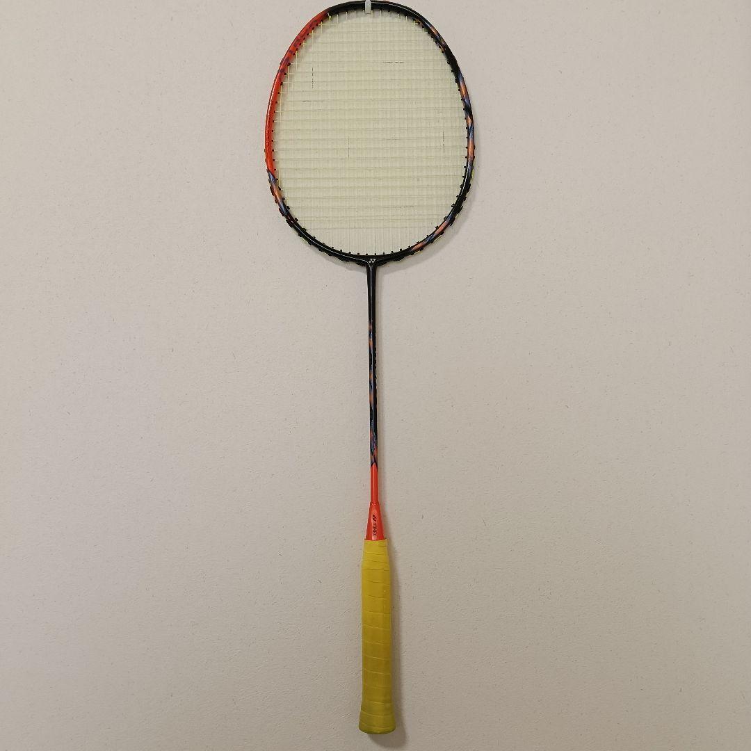 YONEX　アストロクス77PRO　4UG5