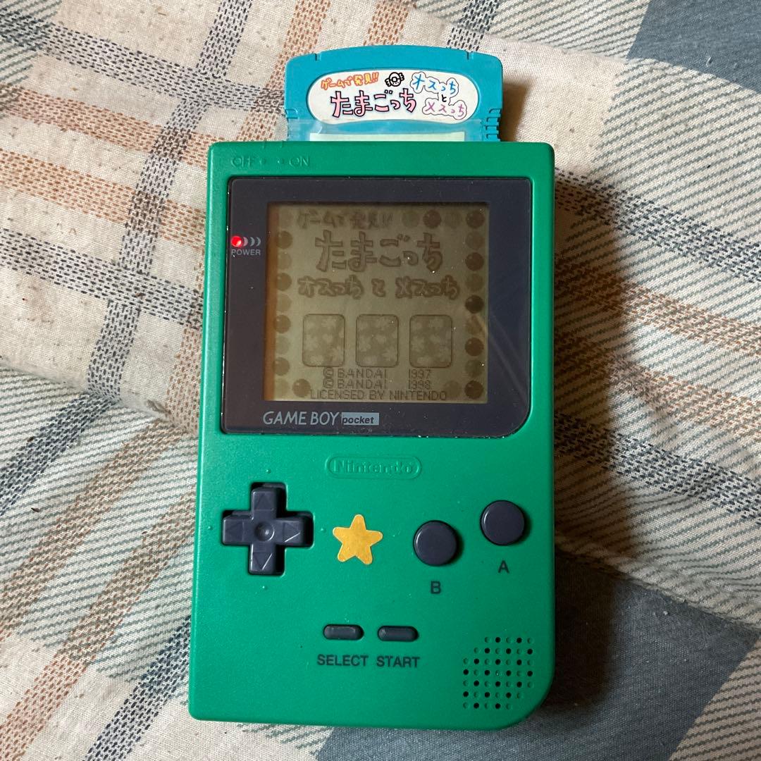 ゲームボーイ　Pocket 色／みどり。カートリッジ／たまごっち。【作動品】。