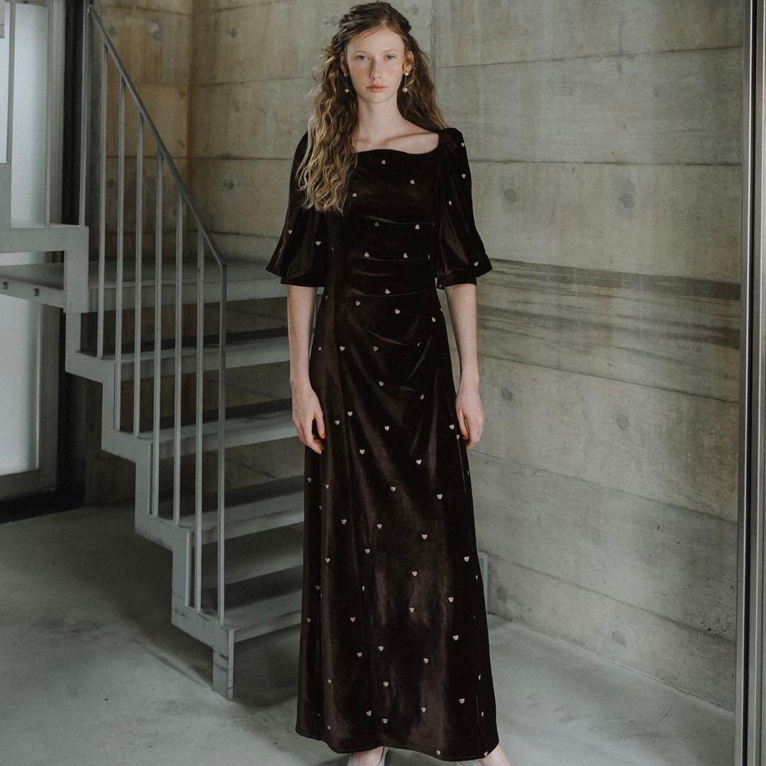 スーツ・フォーマル・ドレス et.univer Sweetheart velour dress