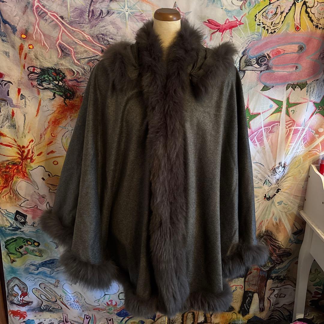 F-wisteria フード付きグレーポンチョ ケープ　カシミヤ100パーセント